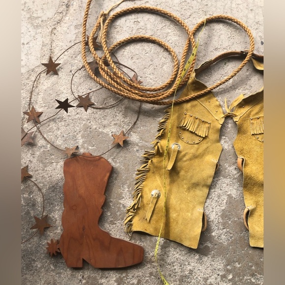 vtg western wall decor chaps boot lazo - Picture 7 of 9
